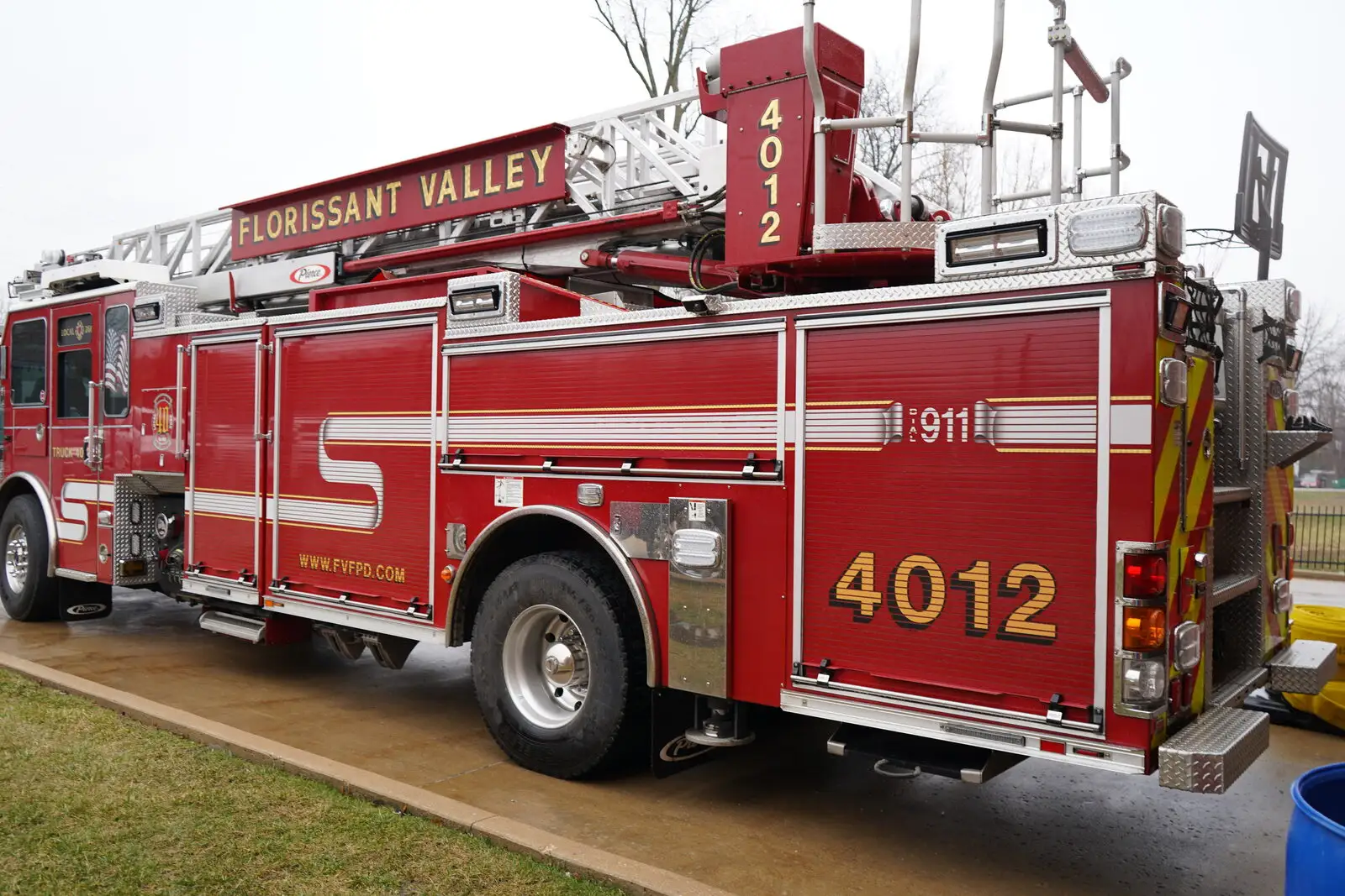 Aerial Truck 4012, rear view