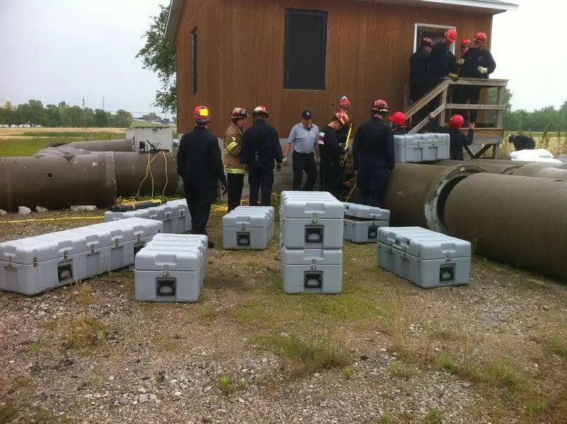 Florissant Valley members training with the St. Louis County USAR task force